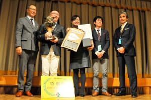 Winner Mr. & Mrs. Takemoto, who obtained the highest score in each day