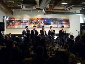 アカペラ・グループ、Le Velvetsも出演。素敵なクリスマスソングを聴かせてくれました。