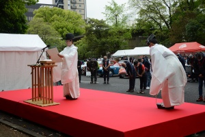 Praying for road safety before start